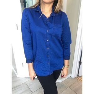 Feel the bluess!! Button up shirt 💙